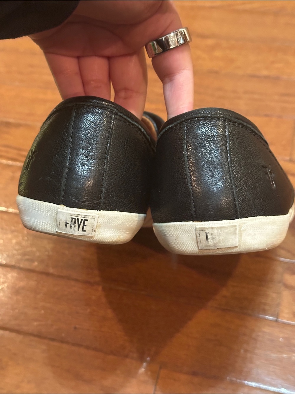 Frye Maya CVO Women’s Black Leather Slip-ons, Size 9 - Picture 2 of 6